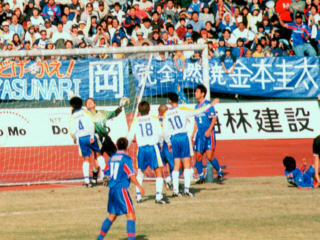 �g���j�[�^