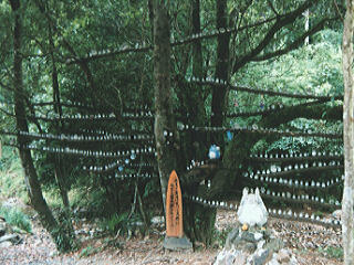 �g�g���̐X